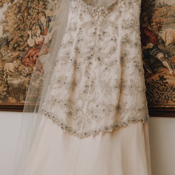 Vintage Jim Hjelm Beaded Wedding Gown - Picture 11 of 16